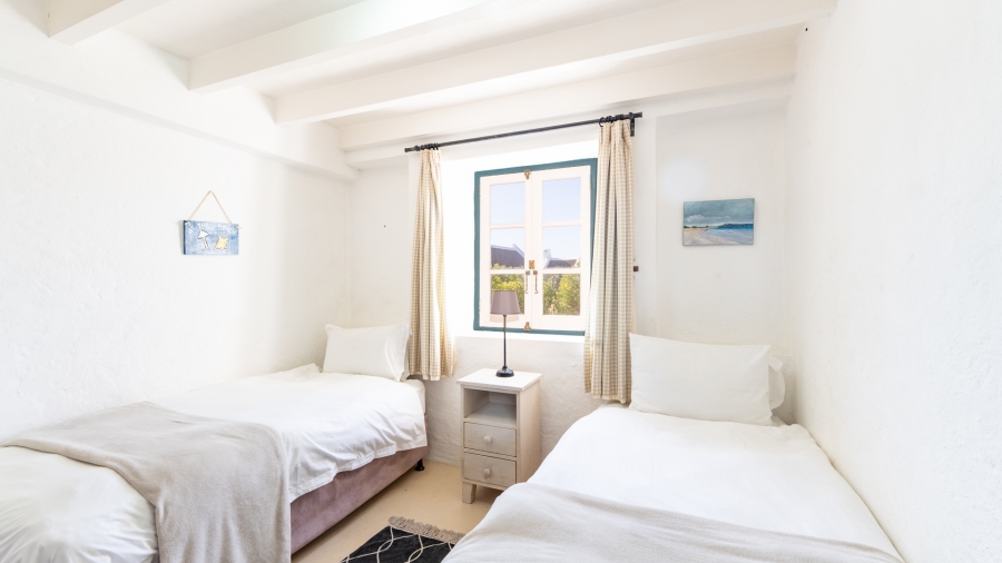 5 Bedroom Property for Sale in Struisbaai Western Cape